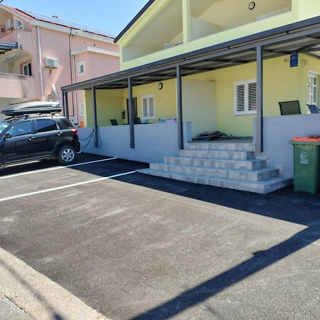 Apartmani Verica Karlobag Kültér fotó