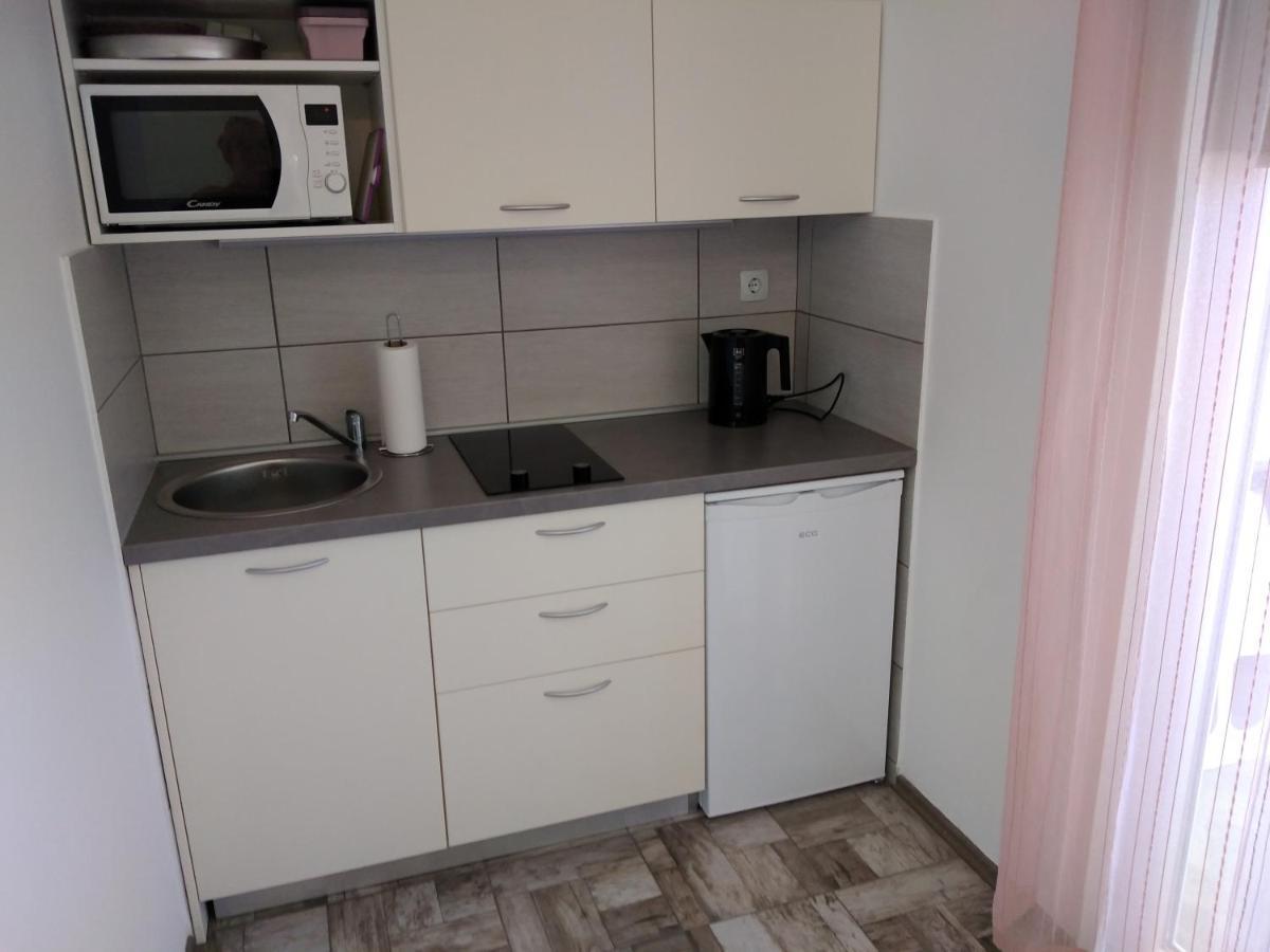 Apartmani Verica Karlobag Kültér fotó