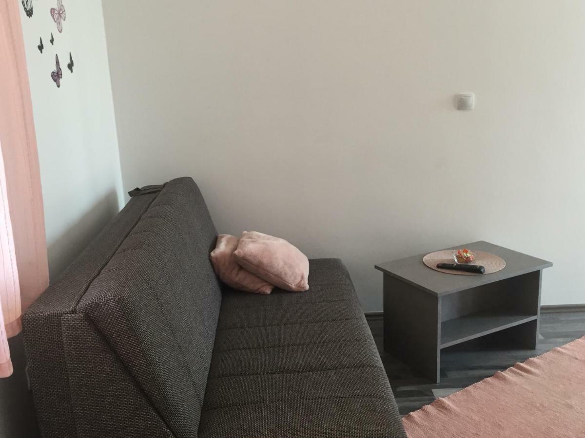 Apartmani Verica Karlobag Kültér fotó