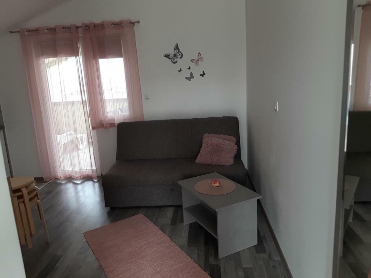 Apartmani Verica Karlobag Kültér fotó