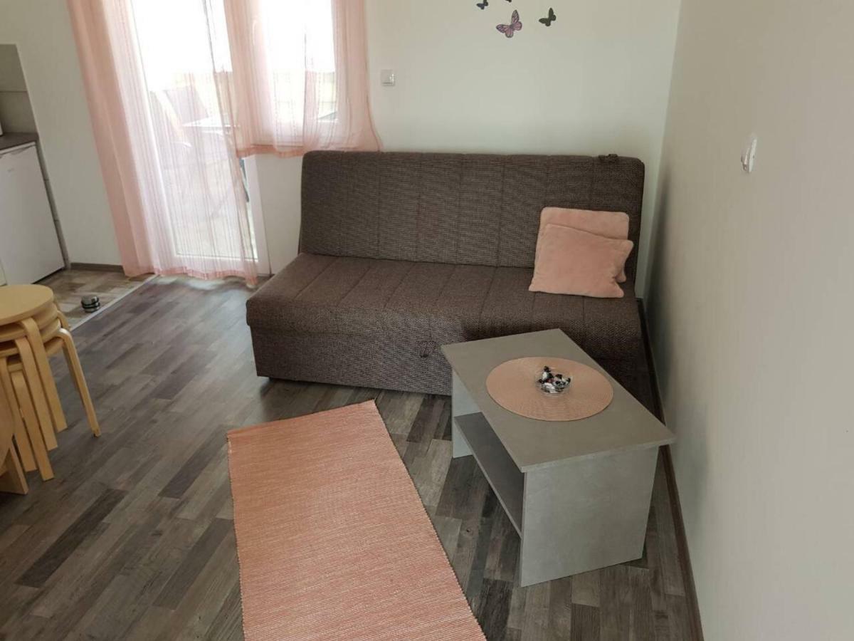 Apartmani Verica Karlobag Kültér fotó